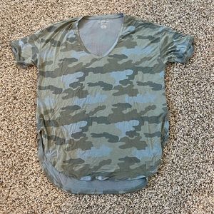 American Eagle t-shirt Size S